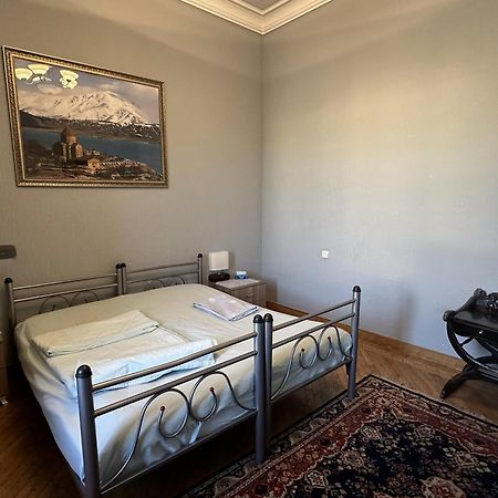 Хостел Bridge House Yerevan Armenia Экстерьер фото
