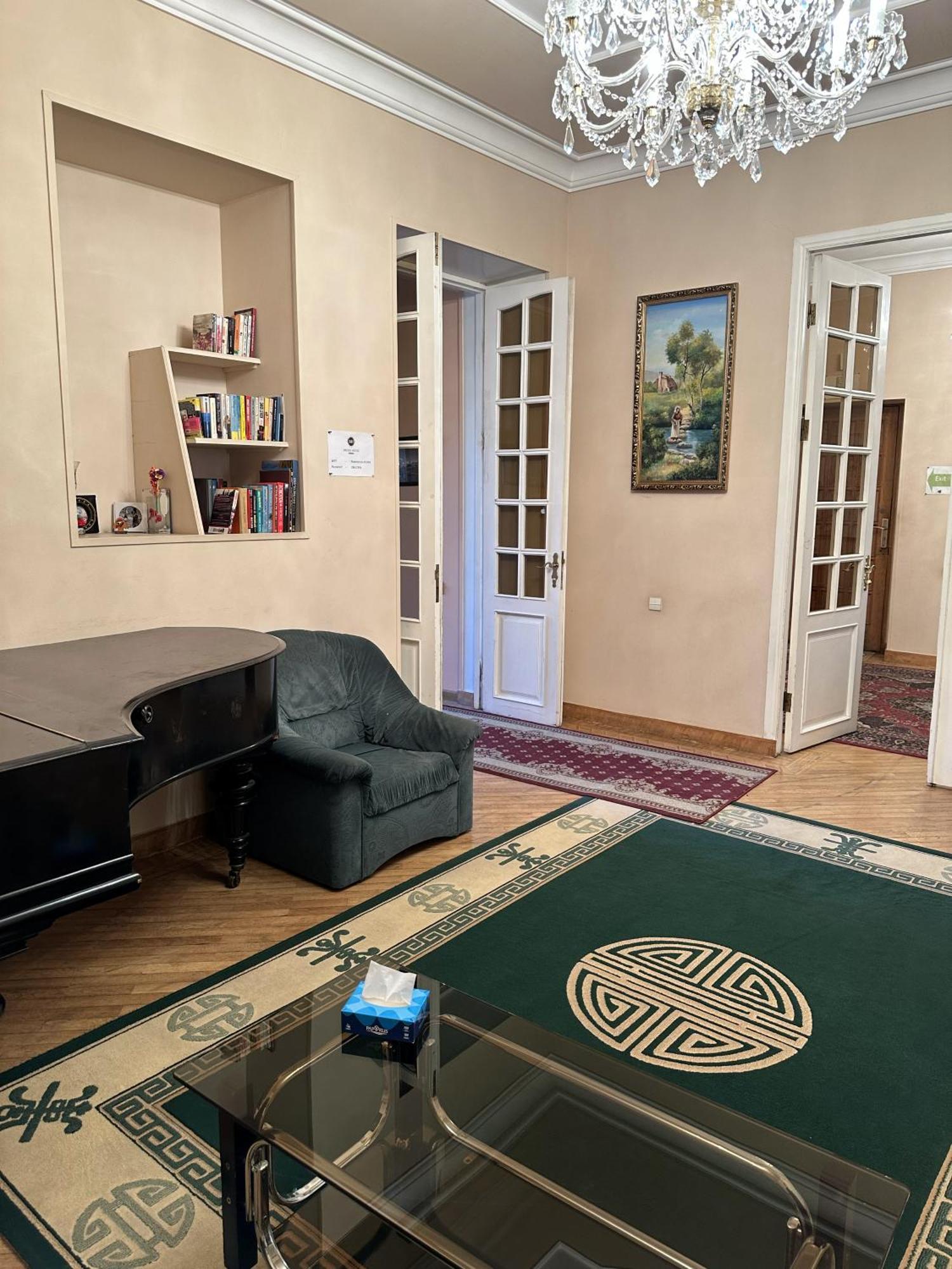 Хостел Bridge House Yerevan Armenia Экстерьер фото