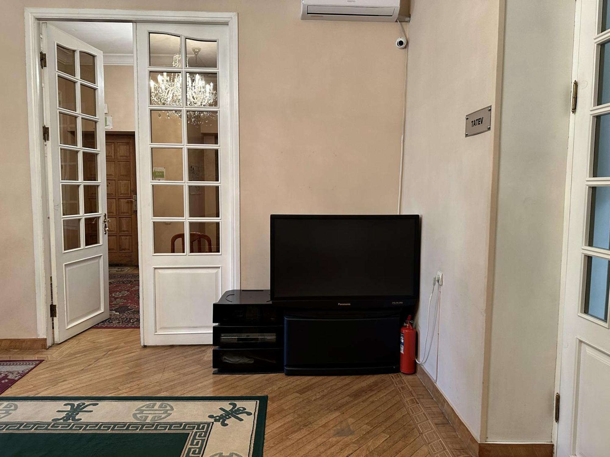 Хостел Bridge House Yerevan Armenia Экстерьер фото